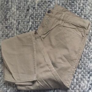 NWOT Gap Men’s Slim fit Khakis